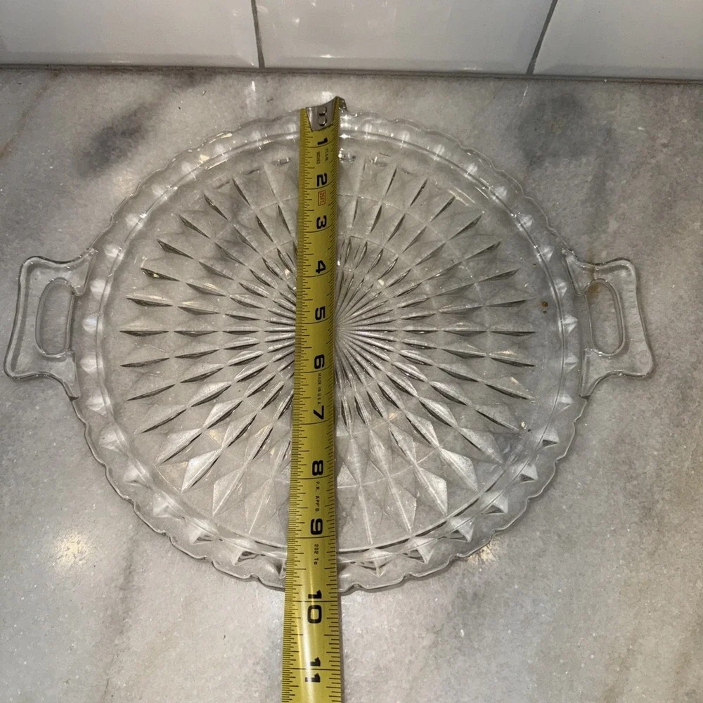 Jeannette‎ Glass Company Windsor Diamond Pattern Sandwich Plate